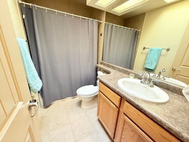 Building Photo - 5703 Ireland Dr