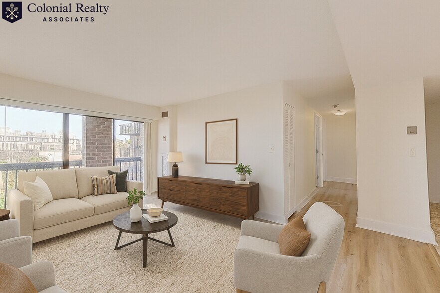 Building Photo - 15 N Beacon St