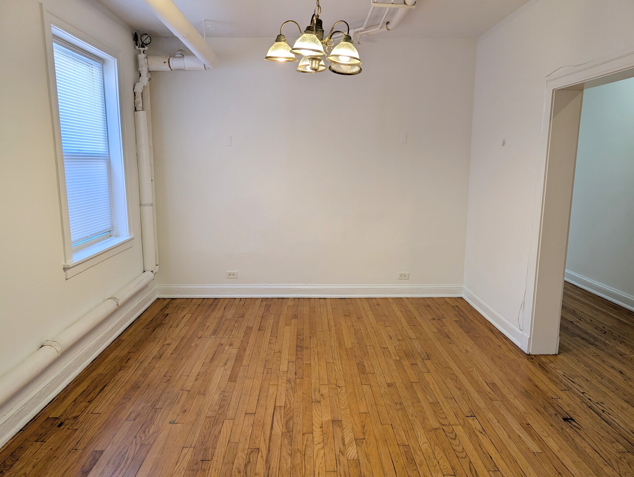 Building Photo - 1507 Oak Ave