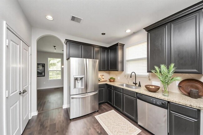 Building Photo - 20610 Arrow Falls Ln