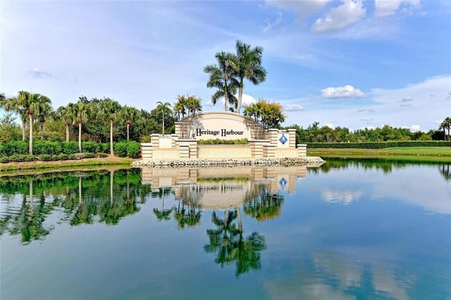 Building Photo - 135 River Enclave Ct