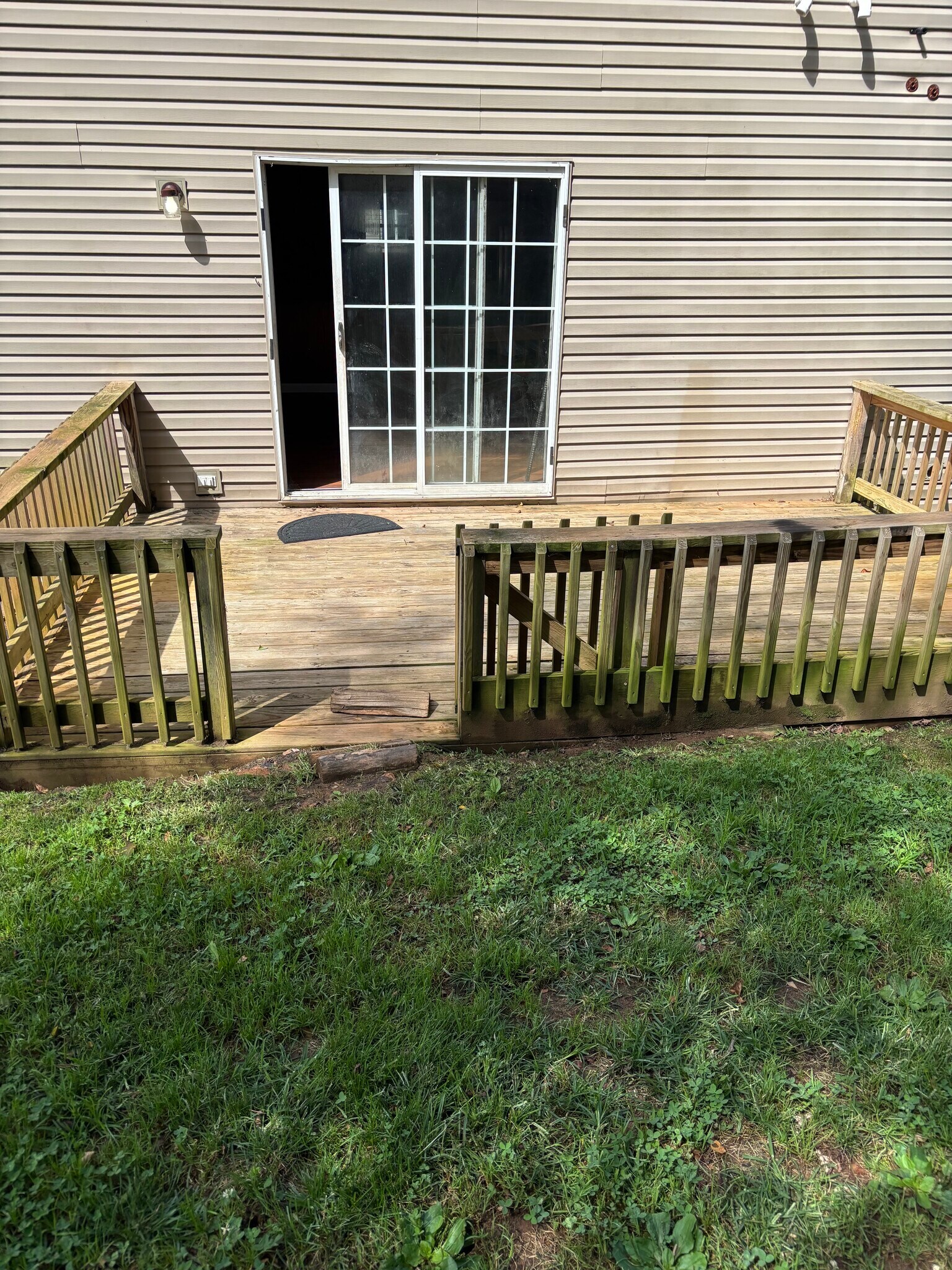 Building Photo - 502 Vista Oaks Dr