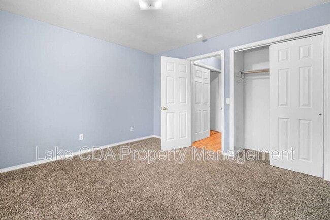 Building Photo - 1411 E Lunceford Ln