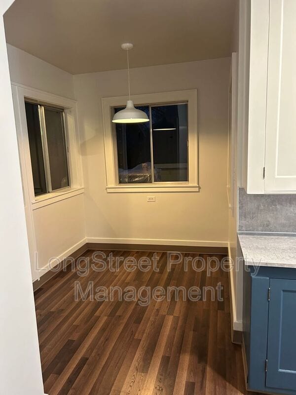 Building Photo - 1905 SE 27th Ave