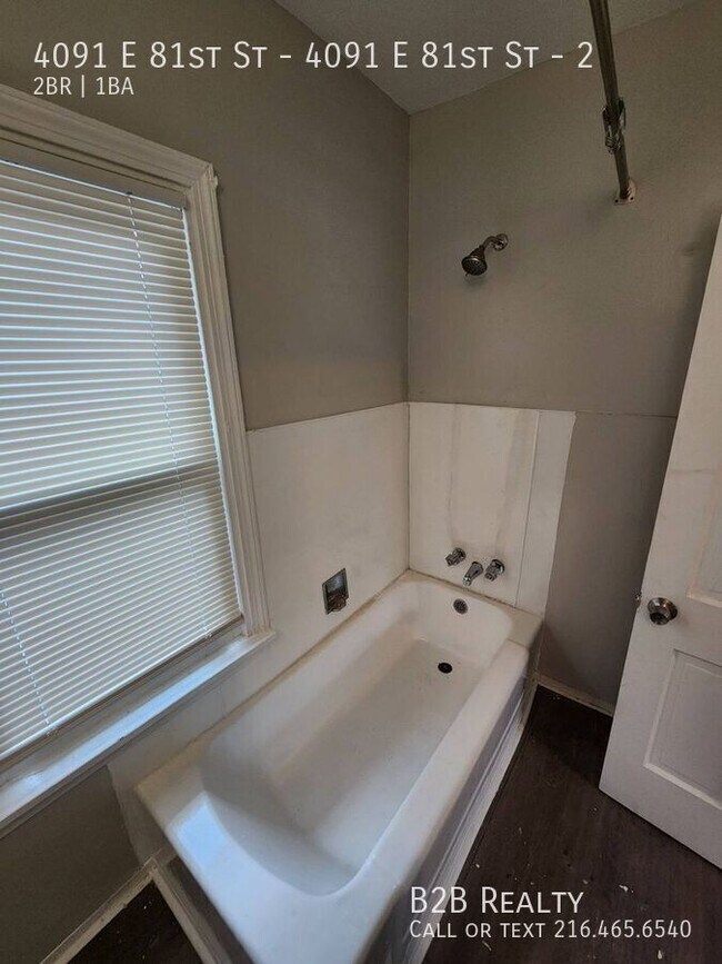 Building Photo - 4091 E 81st St