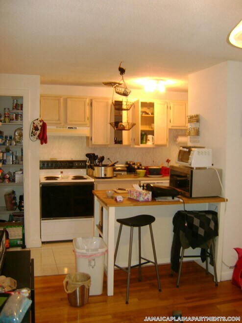 Building Photo - 50 Evergreen St