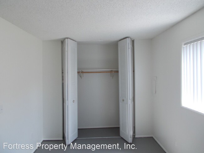 Building Photo - 1808 NE Weidler St