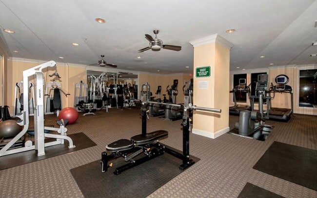 Building Photo - 2665 Prosperity Ave