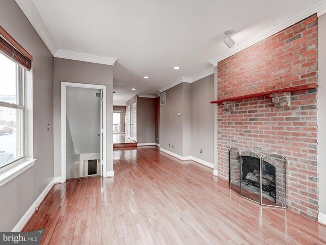 Building Photo - 1301 S Clinton St
