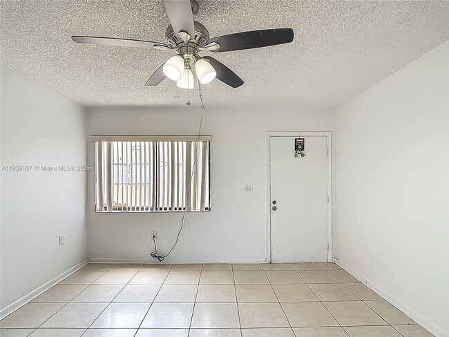 Building Photo - 8420 SW 133rd Avenue Rd