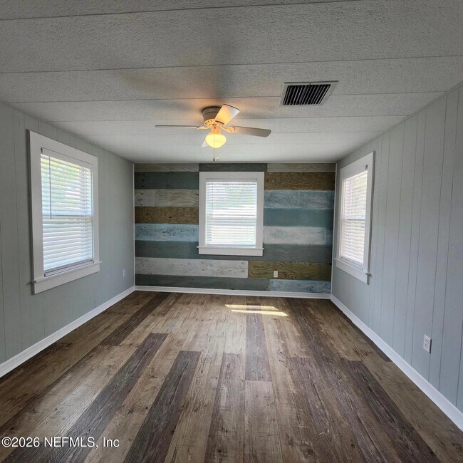 Building Photo - 126 Phoenetia Dr
