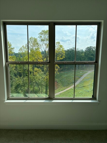 Building Photo - 1704 Bennett Village Dr