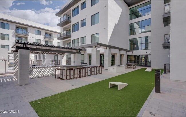 Building Photo - 7300 E Earll Dr