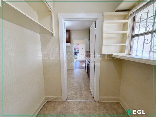 Building Photo - 4861 W 23rd St