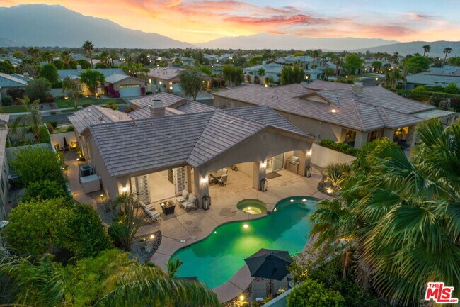 Building Photo - 4 Cartier Ct