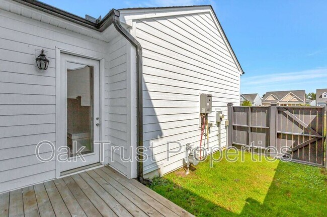 Building Photo - 113 Summer Tanager Dr