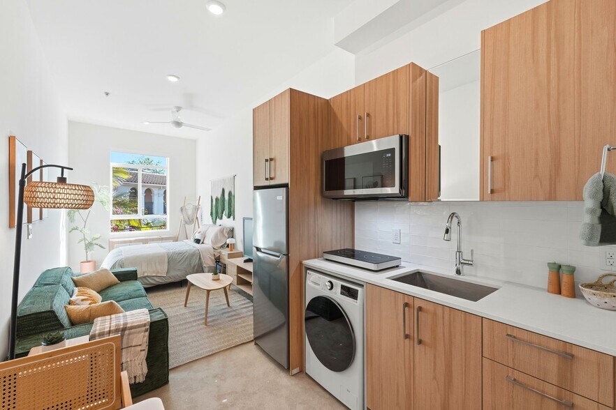 Interior Photo - Coral