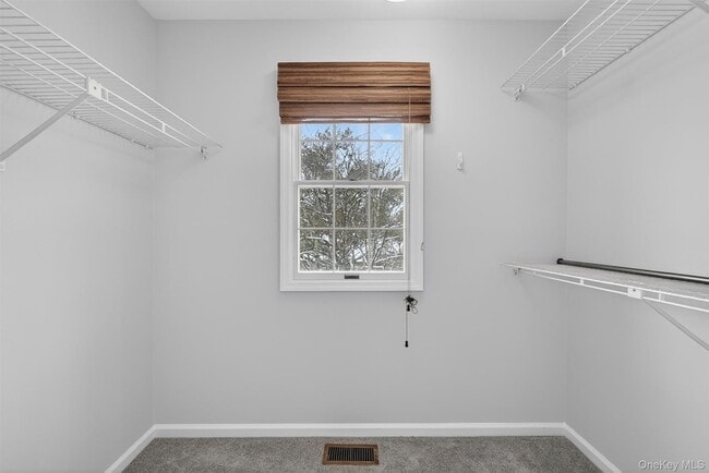 Building Photo - 2003 Regent Dr