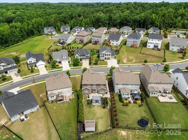 Primary Photo - 2835 Berkhamstead Cir