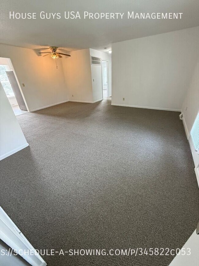 Building Photo - 8608 Countryshire Ln