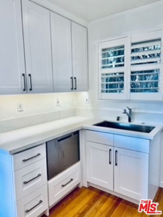 Building Photo - 1256 Devon Ave