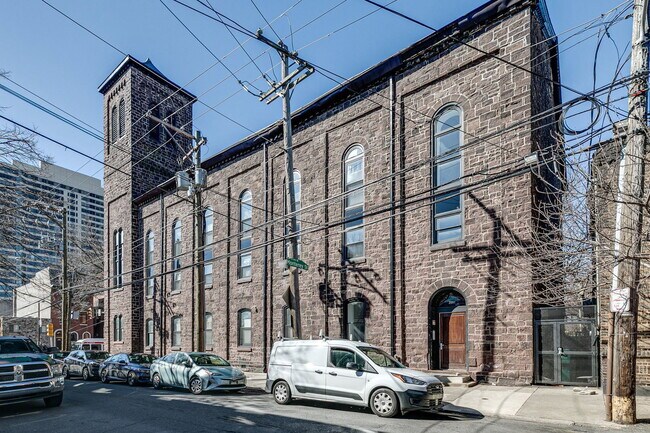 Building Photo - 2001 Spring Garden St
