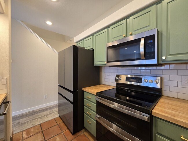 Building Photo - 4653 Camino Cuervo