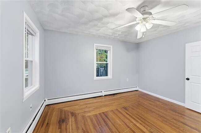 Building Photo - 108 Waterman Ave