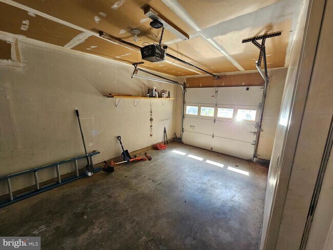Building Photo - 6306 Over See Ct