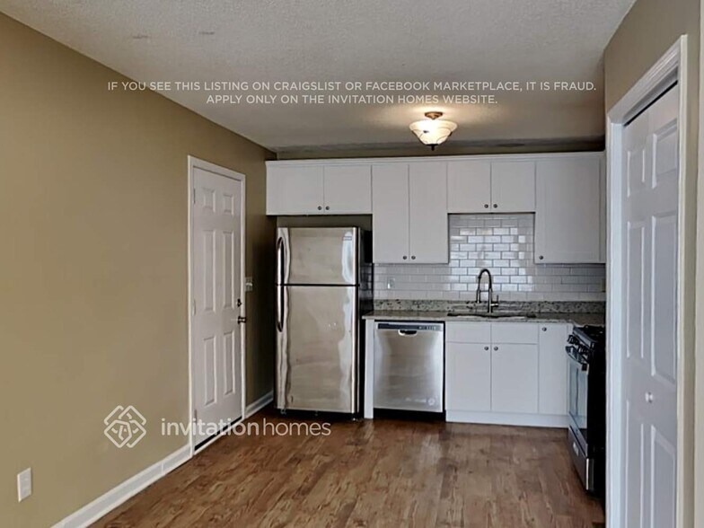 Building Photo - 1706 Live Oak Dr NW