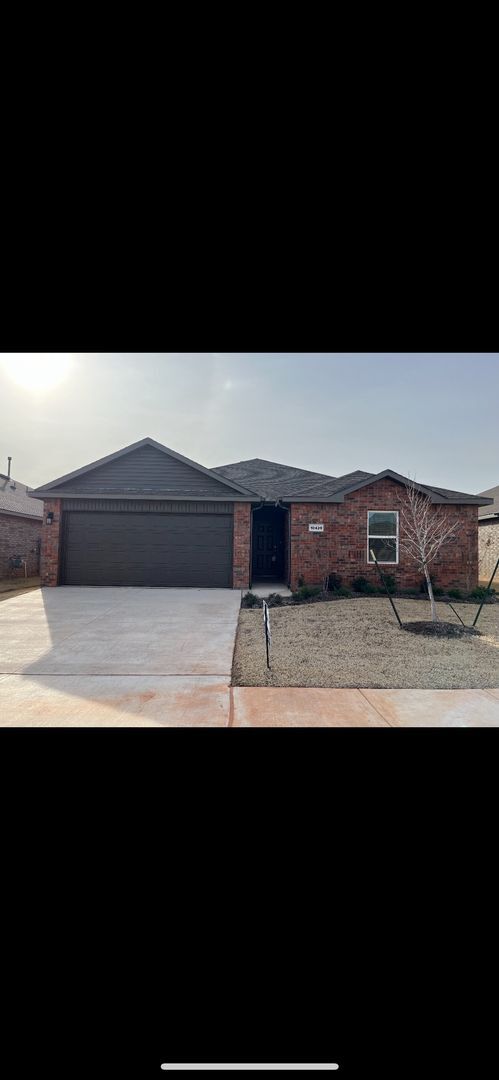 Building Photo - 10420 SW 41st Pl