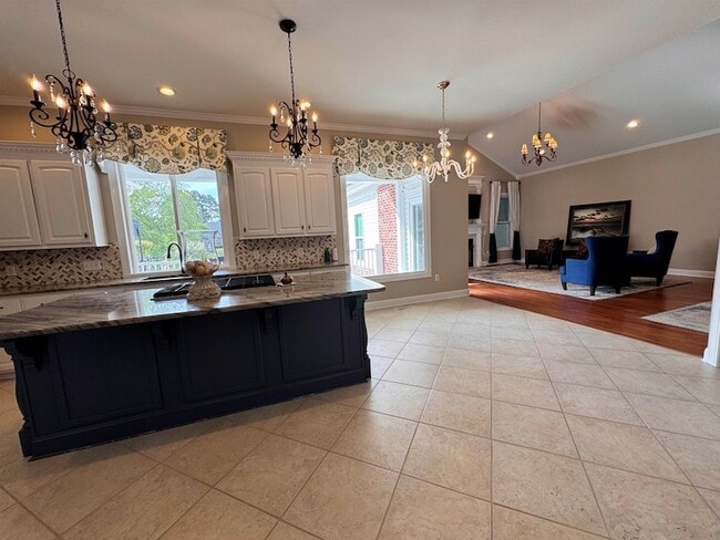 Building Photo - 3771 Waterford Dr