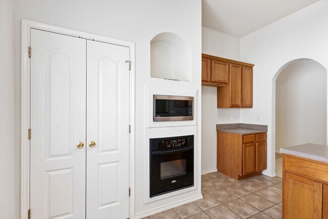 Building Photo - 24415 Flint Creek