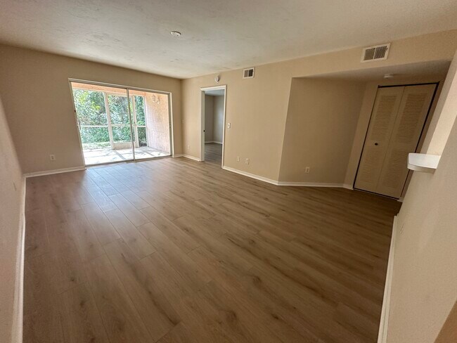 Building Photo - 28261 Pine Haven Way
