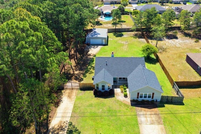 Building Photo - 8665 El Paseo St