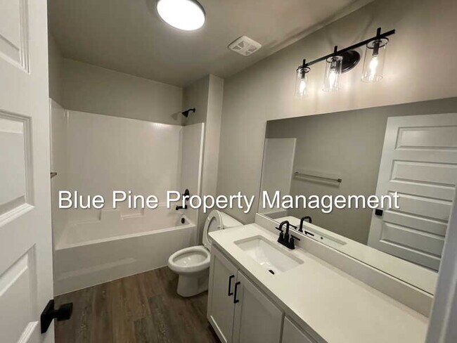 Building Photo - 2925 Sunburst Dr