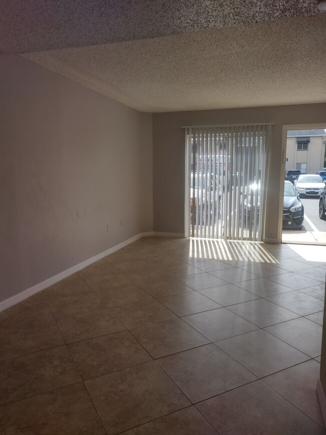 Building Photo - 4149 S Semoran Blvd
