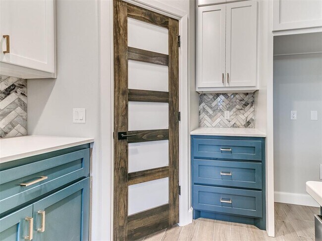 Building Photo - 3013 SW 133rd St