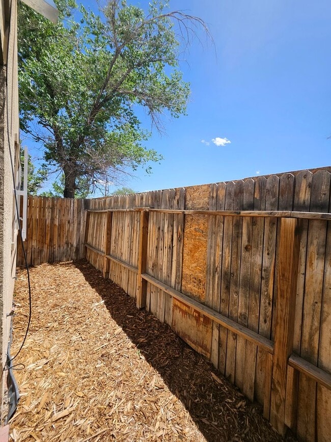 Building Photo - Louisiana Blvd SE-1125