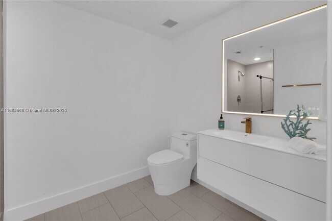 Building Photo - 7751 NW 107th Ave