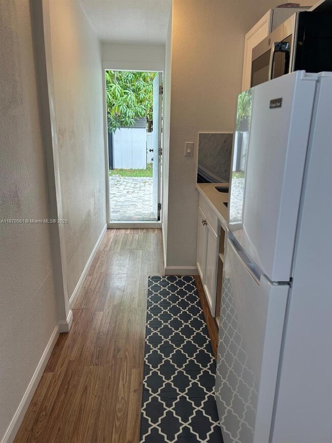 Primary Photo - 1321 NE 41st Dr