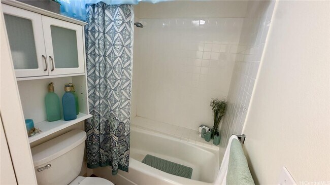 Building Photo - Mililani Mauka 4bdrm/2.5bath Single Family...