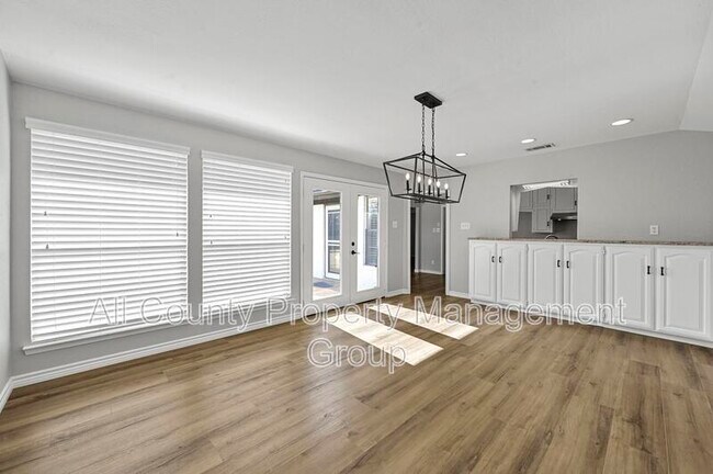 Building Photo - 3108 Shady Brook Dr
