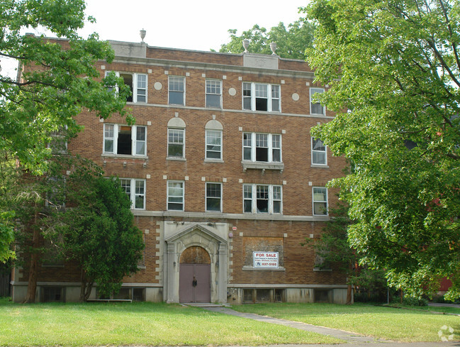 Building Photo - 664 W Onondaga St