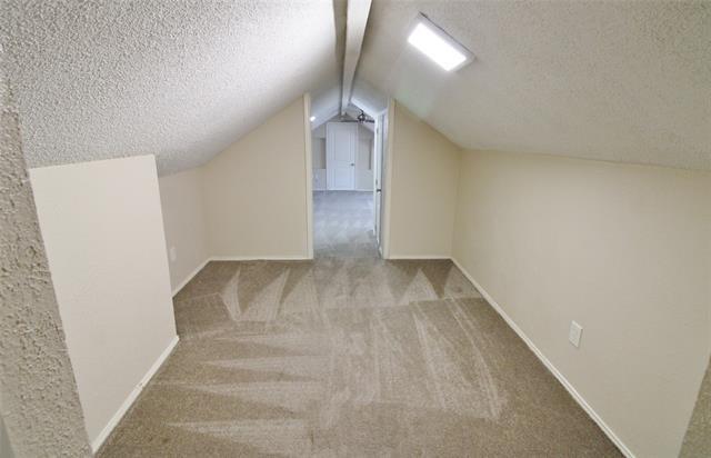 Building Photo - 900 Valley Ridge Dr