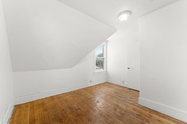 Building Photo - 4800 Holdings LLC