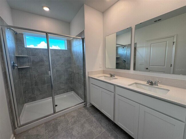 Building Photo - 3133 Laurent Lp