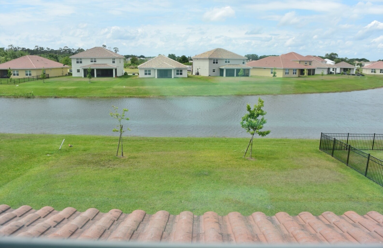 Building Photo - 3868 Carrick Bend Dr