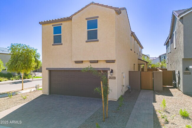 Building Photo - 26205 N 19th Ln