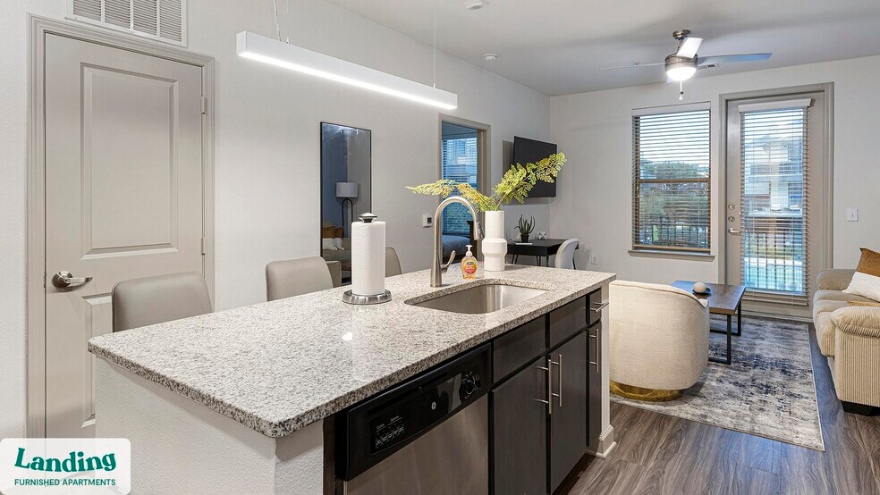 Building Photo - 2800 NE Green Oaks Blvd